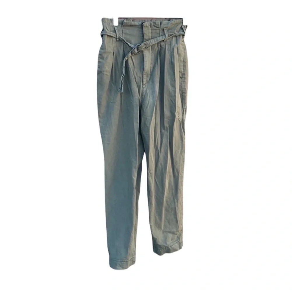 ABERCROMBIE and Fitch green pants with belt size small